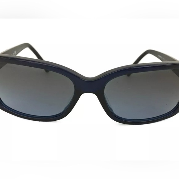 CHANEL Camellia Sunglasses - Picture 7 of 8